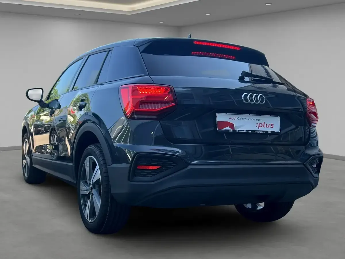 Gebraucht Audi Q2 Sport 150 PS (110 kW) 2026 Schwarz SUV