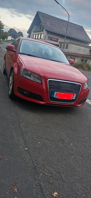 Rot Gebraucht 2009 Audi A3 Sportback Ambition Limousine | 3.400 € (Superpreis) - Bild 1/4
