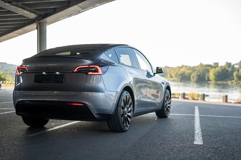 Gebraucht Tesla Model Y Long Range AWD 378 kW (514 PS) 2023 Grau SUV