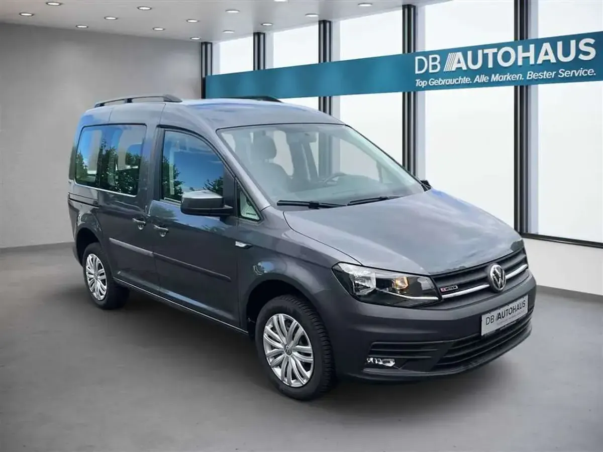 Gebraucht VW Caddy Trendline 122 PS (89 kW) 2020 Grau Van / Kleinbus