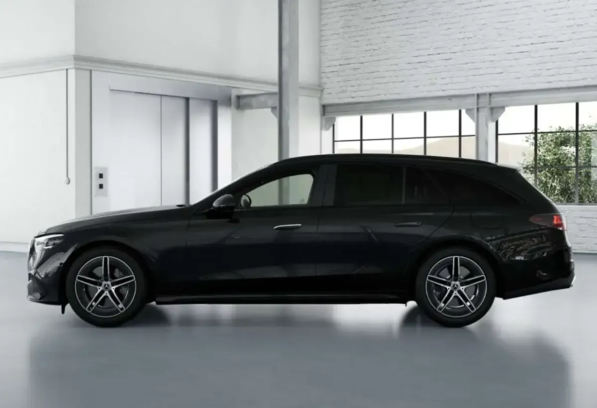 Gebraucht Mercedes E300 AMG 197 PS (144 kW) 2025 Metalliclack obsidianschwarz Kombi