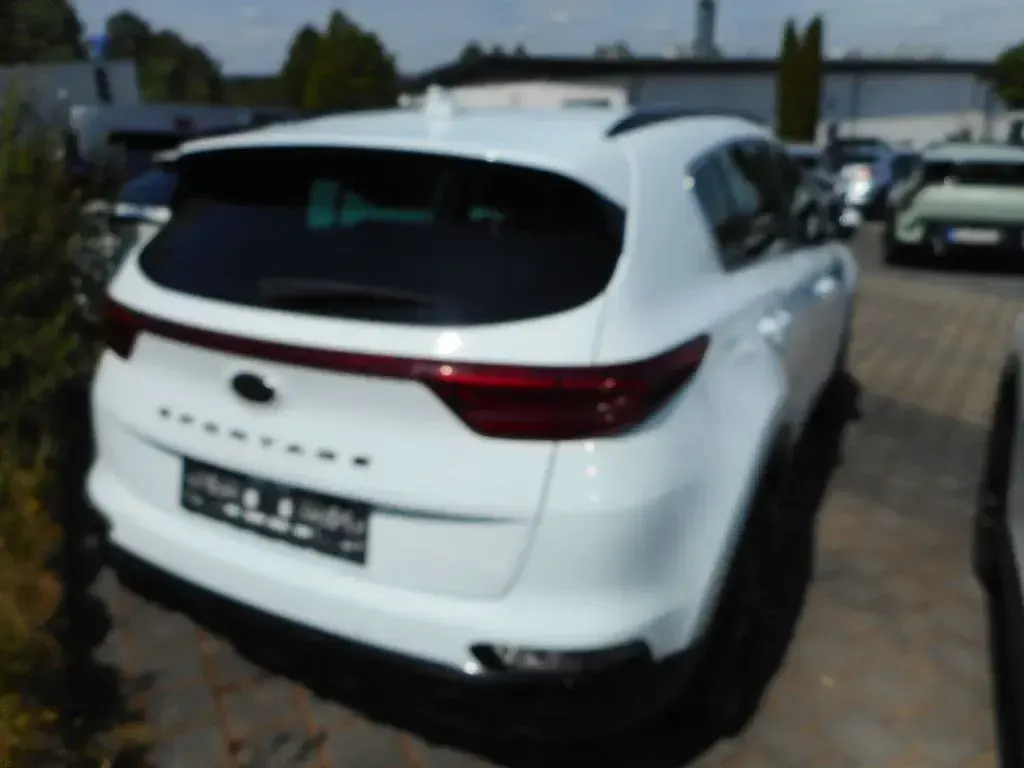 Gebraucht Kia Sportage 177 PS (130 kW) 2021 Weiß SUV
