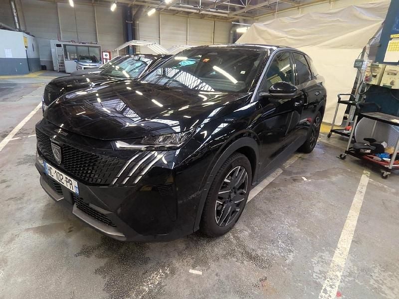 Gebraucht Peugeot 3008 Allure 136 PS (100 kW) 2025 Noir perla nera SUV