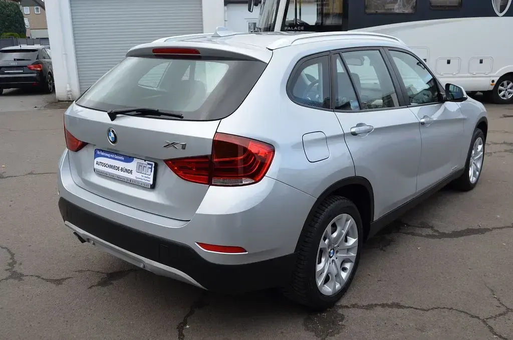 Gebraucht BMW X1 143 PS (105 kW) 2012 Silber SUV