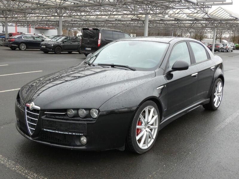 Schwarz Gebraucht 2010 Alfa Romeo 159 Limousine | 7.350 € (Teuer) - Bild 1/4