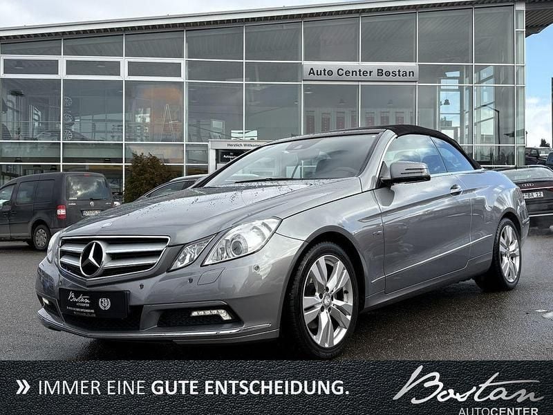 Grau Gebraucht 2011 Mercedes E250 Cabrio | 13.900 € (Guter Preis) - Bild 1/4