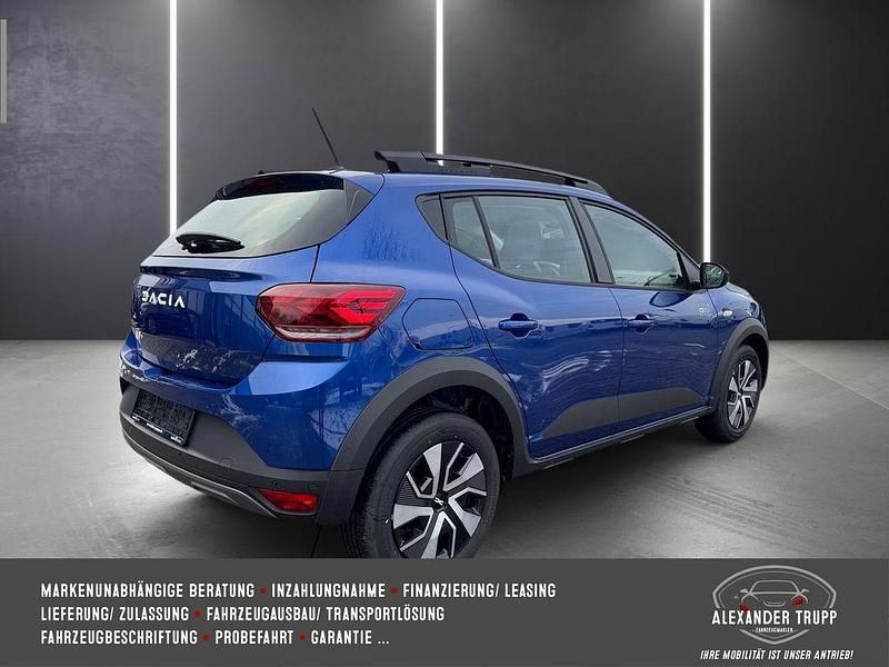 Neu Dacia Sandero Expression 91 PS (66 kW) 2025 Blau Limousine