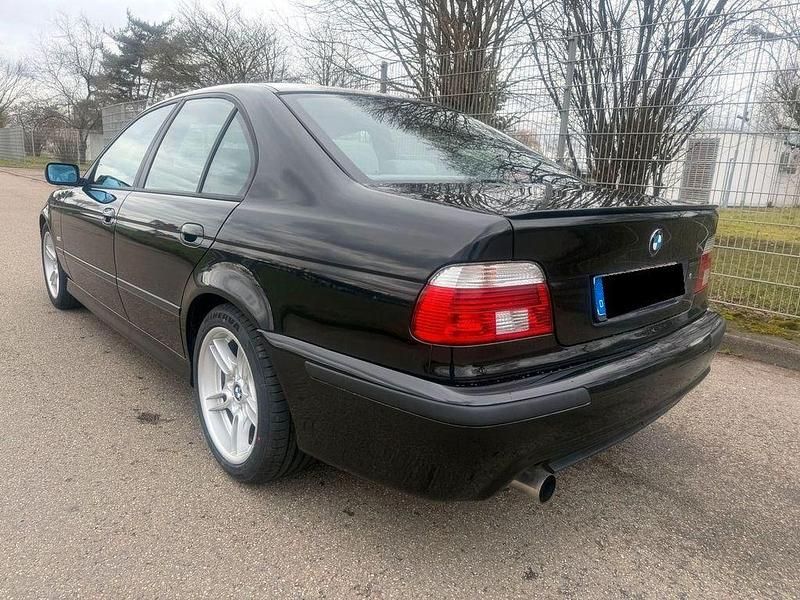 Gebraucht BMW 525 M Sport 192 PS (141 kW) 2001 Schwarz Limousine