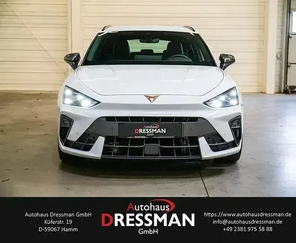 Usata Cupra Leon 272 CV (200 kW) 2024 Bianco Station wagon