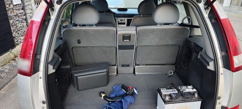 Gebraucht Opel Meriva 125 PS (91 kW) 2003 Silber Van / Kleinbus