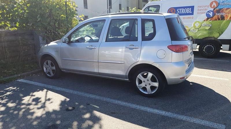 Silber Gebraucht 2004 Mazda 2 Active Limousine | 1.678 € (Guter Preis) - Bild 1/4