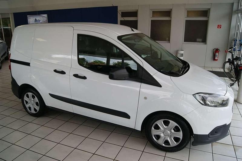 Gebraucht Ford Transit 75 PS (55 kW) 2019 Frozen white Van / Kleinbus