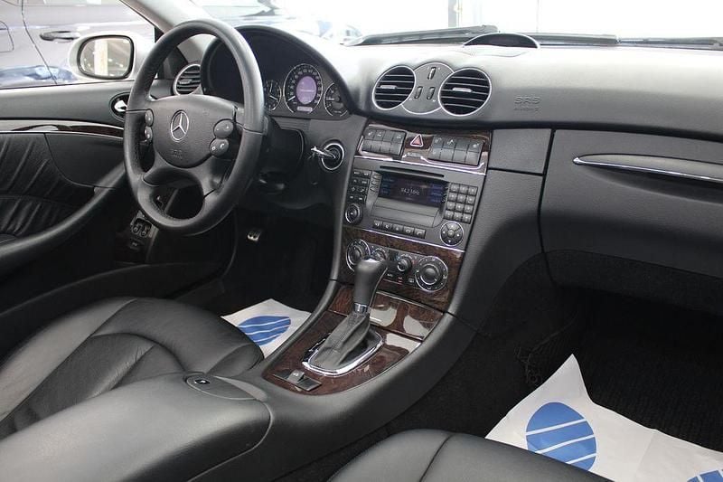 Gebraucht Mercedes CLK200 AMG 184 PS (135 kW) 2008 Silber Cabrio