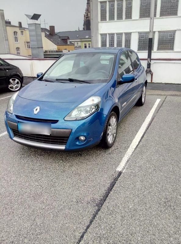 Blau Gebraucht 2009 Renault Clio II Dynamique Kleinwagen | 1.800 € - Bild 1/4