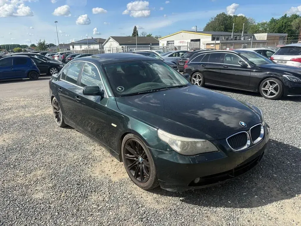 Gebraucht BMW 530 218 PS (160 kW) 2004 Grün Limousine