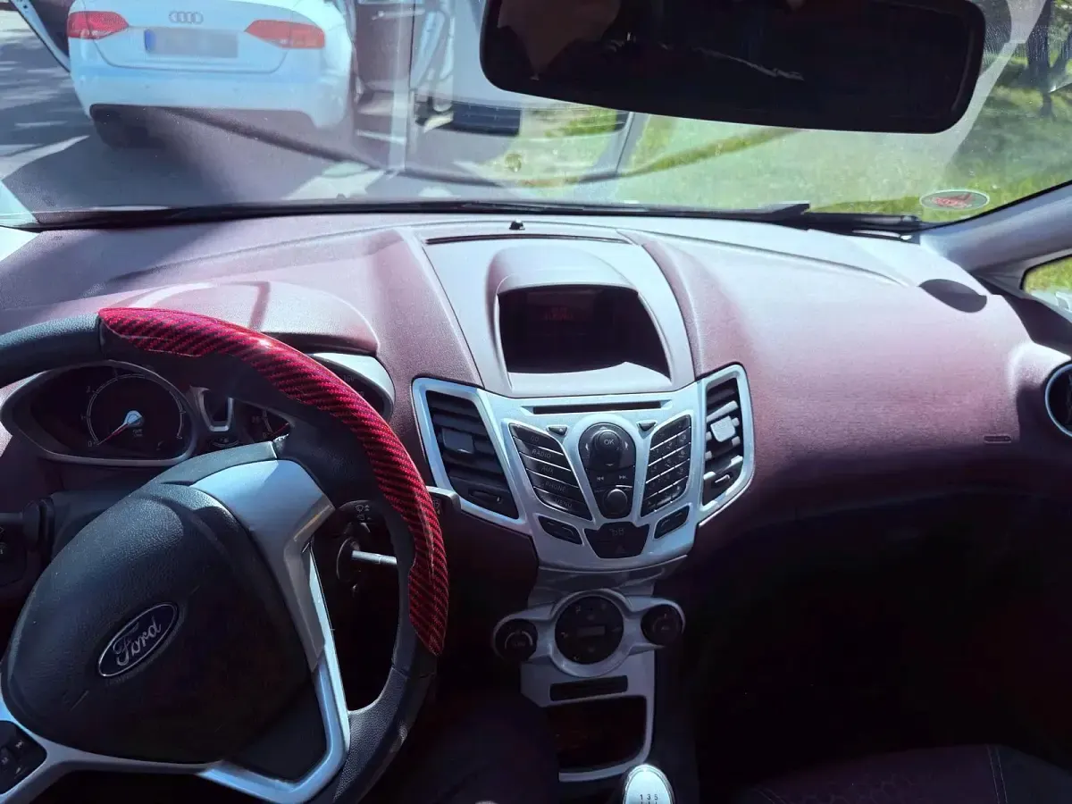 Gebraucht Ford Fiesta 2011 Andere farben