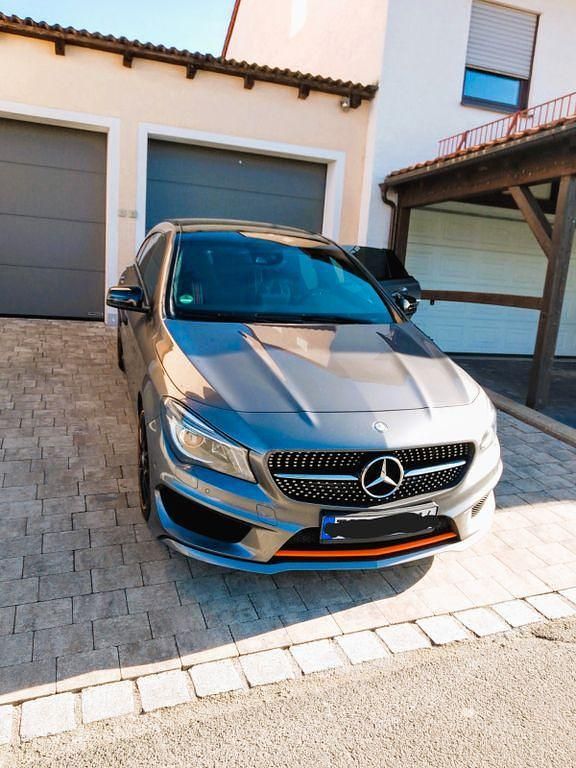 Gebraucht Mercedes CLA250 Shooting Brake 211 PS (155 kW) 2015 Silber Kombi