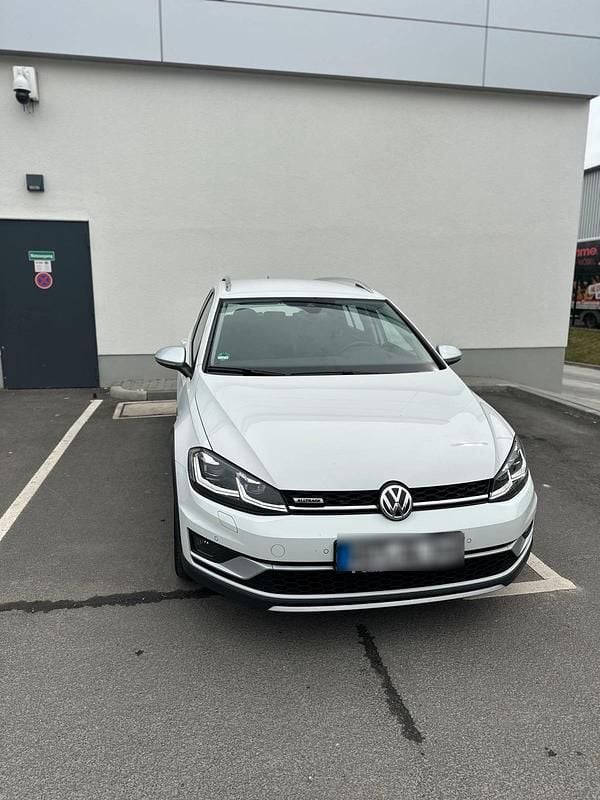 Usado VW Golf VII 184 HP (135 kW) 2019 Branco Carrinha