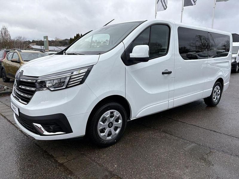 Neu Renault Trafic Evolution 150 PS (110 kW) 2026 Weiß Van / Kleinbus