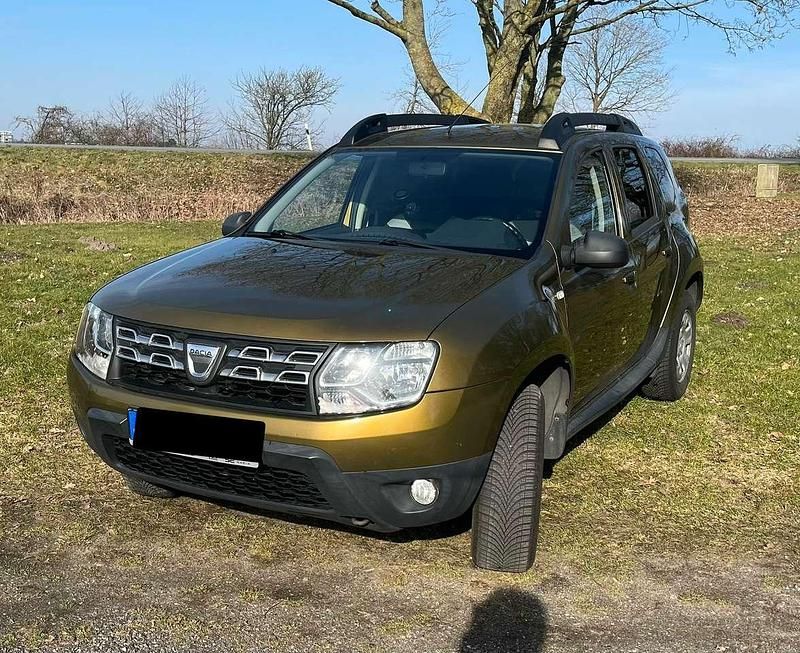 Gebraucht Dacia Duster Essentiel 114 PS (83 kW) 2016 Gold SUV
