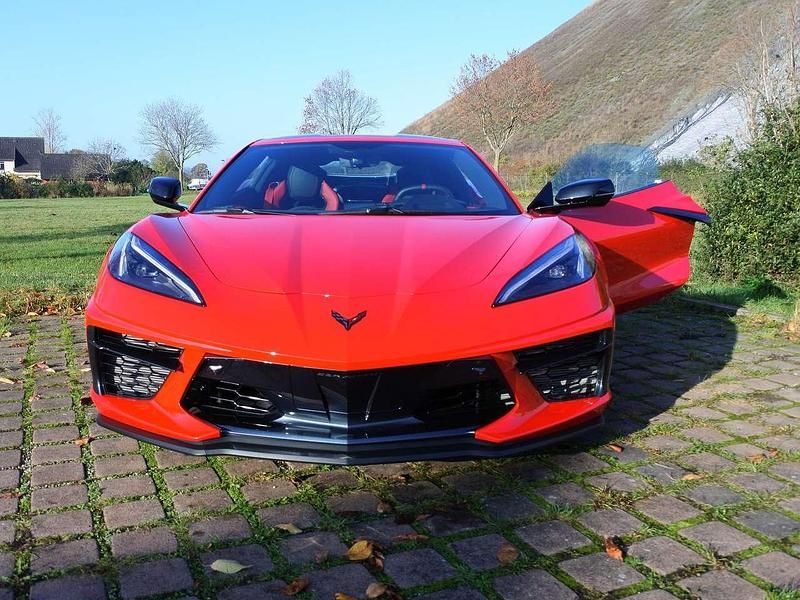 Rot Gebraucht 2020 Corvette Stingray Coupé | 88.888 € (Fairer Preis) - Bild 1/4