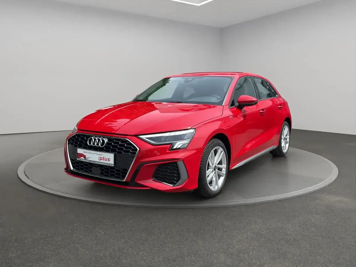 Gebraucht Audi A3 S-Line 150 PS (110 kW) 2022 Tangorot metallic Limousine