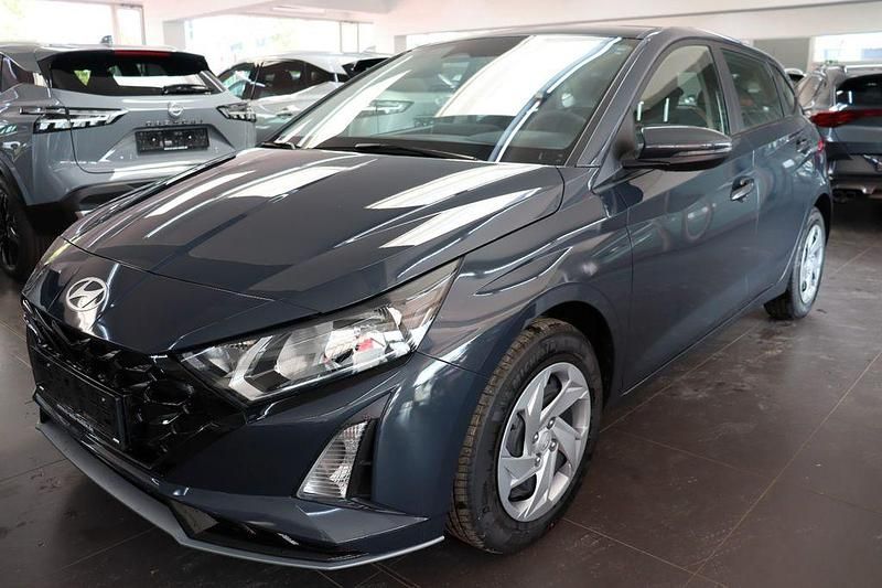 Aurora grey Neu 2025 Hyundai i20 Limousine | 19.680 € (Superpreis) - Bild 1/4