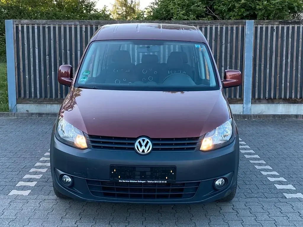 Gebraucht VW Caddy 105 PS (77 kW) 2011 Rot Van / Kleinbus