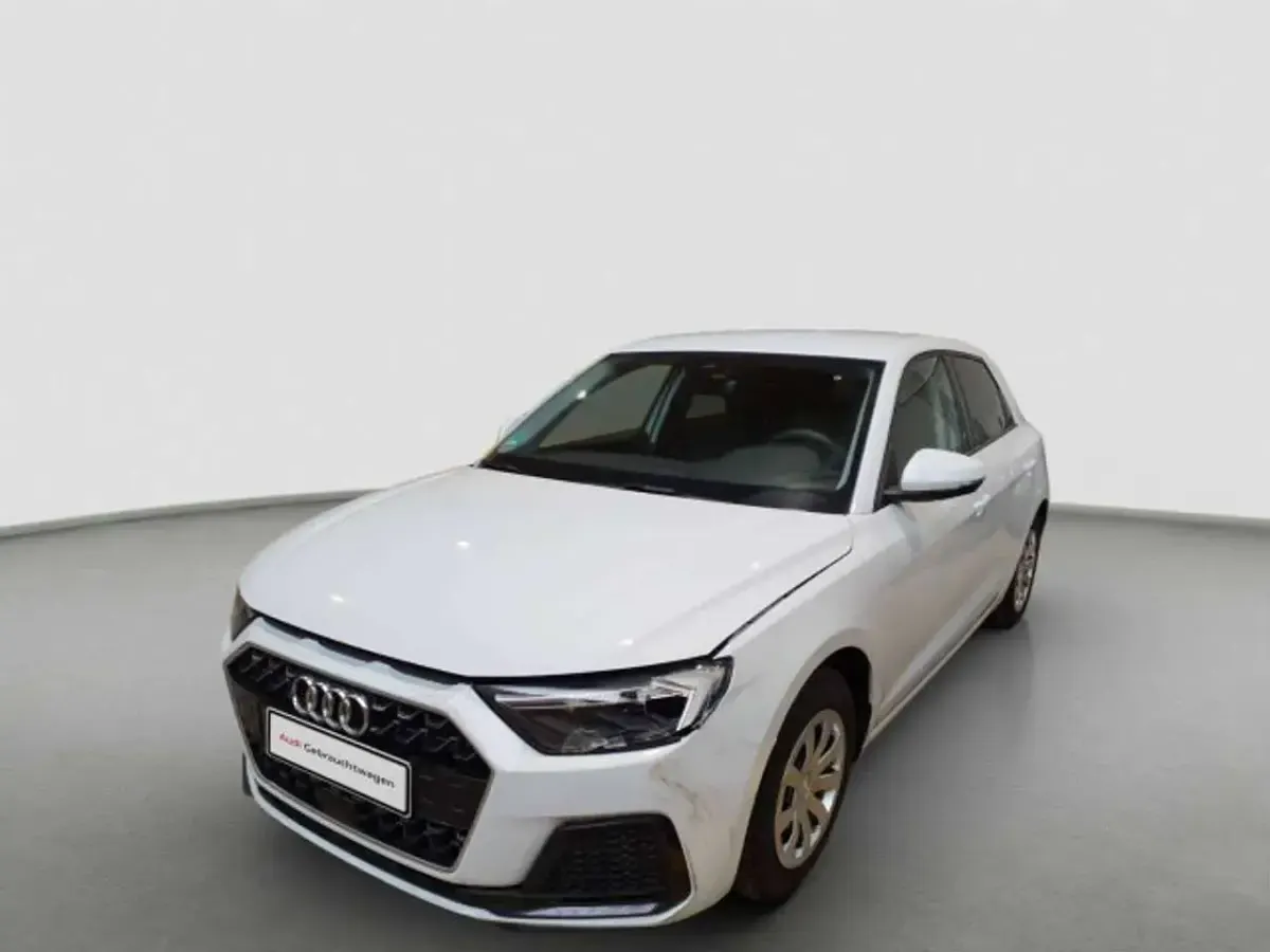 Gebraucht Audi A1 Advanced Plus 116 PS (85 kW) 2025 Gletscherweiß metallic SUV