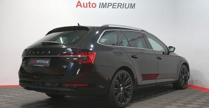 Gebraucht Skoda Superb 200 PS (147 kW) 2022 Schwarz Kombi
