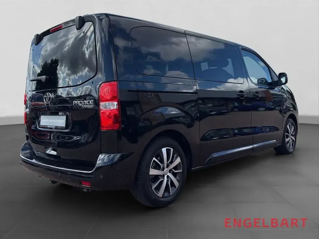 Gebraucht Toyota Proace Verso Lounge 177 PS (130 kW) 2025 Schwarz Kombi