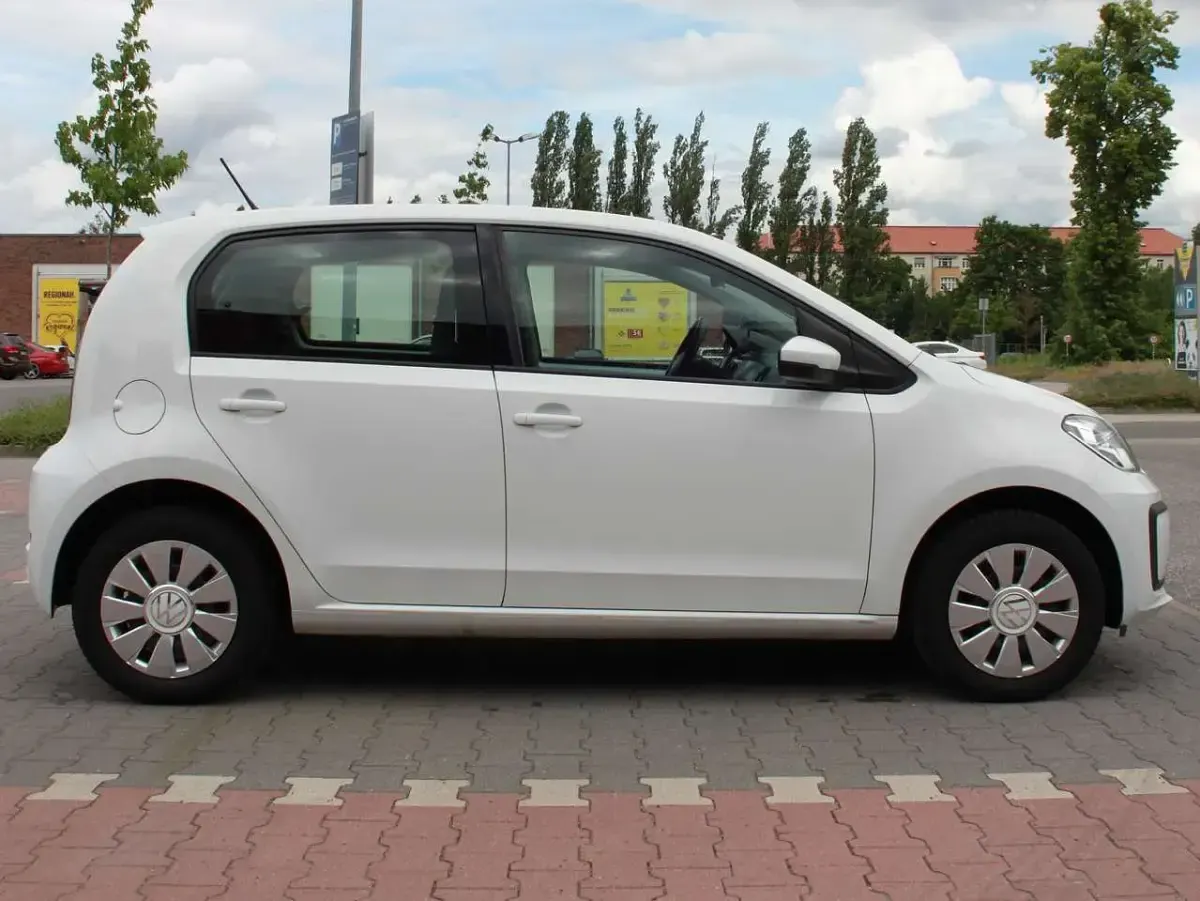 Gebraucht VW up! 65 PS (47 kW) 2021 Weiß Kleinwagen