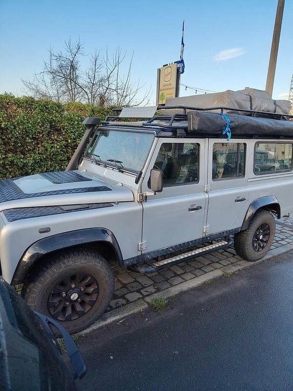 Gebraucht Land Rover Defender 122 PS (89 kW) 2011 Silber SUV