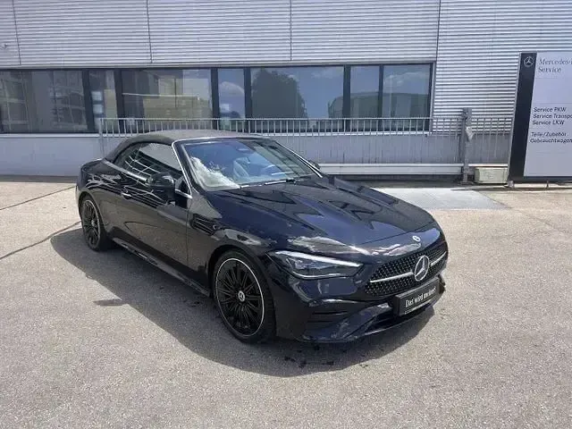 Gebraucht Mercedes CLE180 AMG line 170 PS (125 kW) 2025 Andere Cabrio