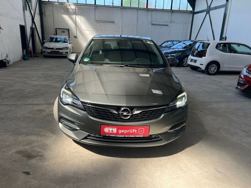 Grau Gebraucht 2020 Opel Astra Edition Limousine | 10.500 € (Guter Preis) - Bild 1/4