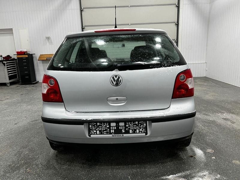 Gebraucht VW Polo 75 PS (55 kW) 2004 Silber Kleinwagen