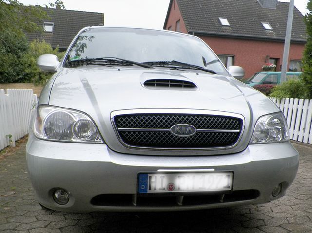 Gebraucht Kia Carnival 196 PS (144 kW) 2006 Grau metallic Van / Kleinbus