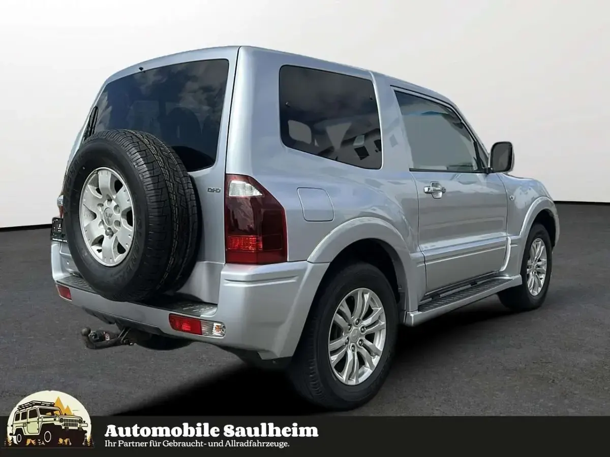Gebraucht Mitsubishi Pajero Elegance 160 PS (117 kW) 2003 Silber SUV