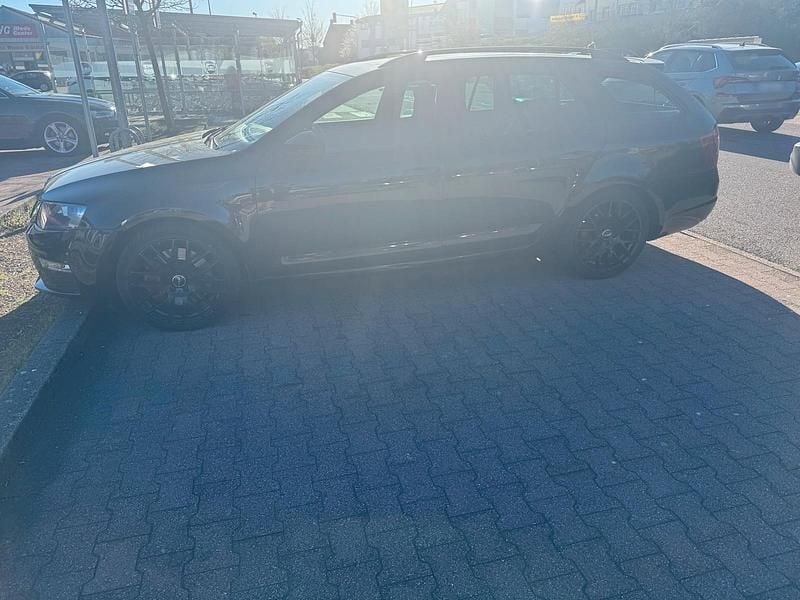 Gebraucht Skoda Octavia RS 184 PS (135 kW) 2015 Schwarz Kleinwagen
