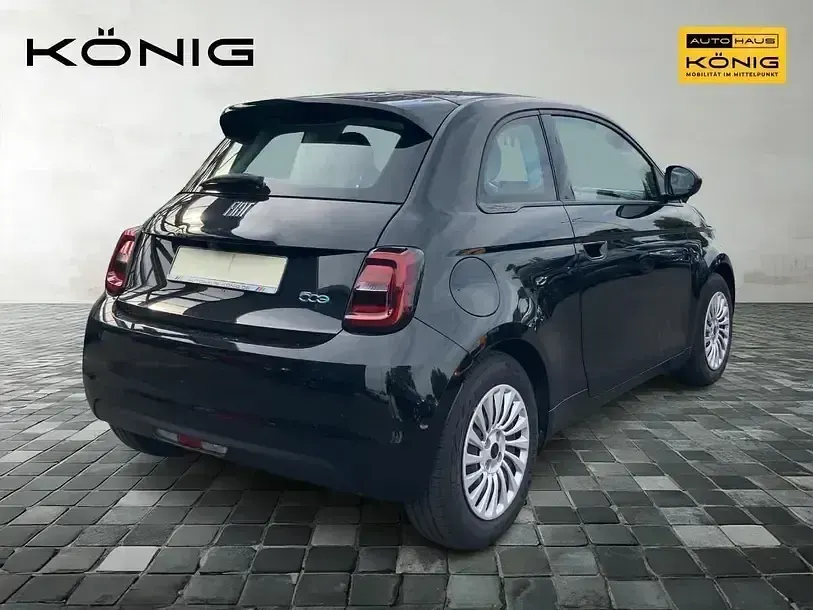 Gebraucht Fiat 500e 86 kW (118 PS) 2023 Schwarz Limousine