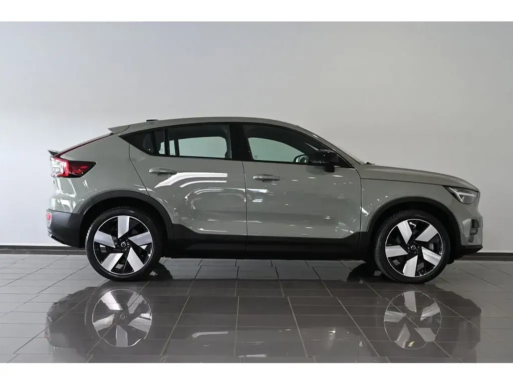 Gebraucht Volvo C40 Plus 185 kW (252 PS) 2023 Grün sage green metallic (metallic) SUV