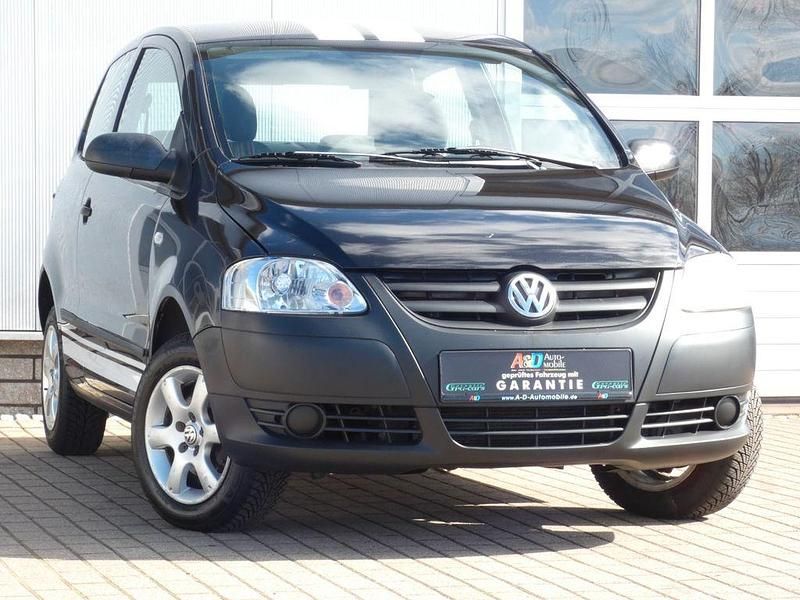 Gebraucht VW Fox Basis 54 PS (39 kW) 2006 Schwarz Kleinwagen