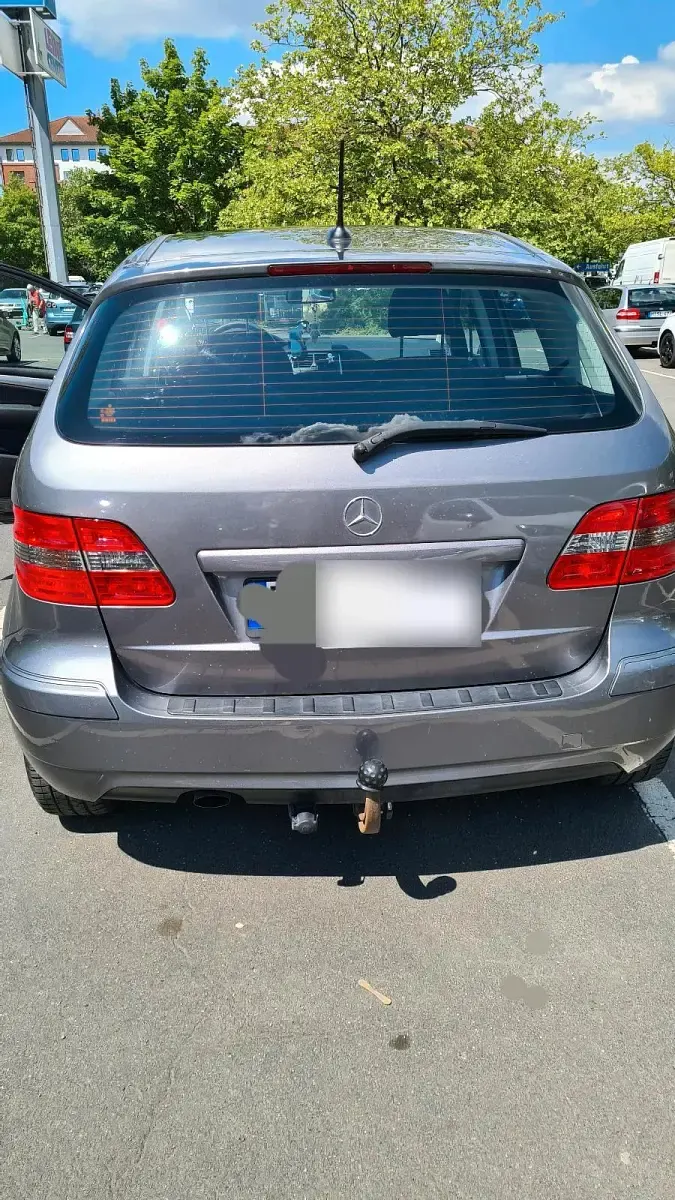 Gebraucht Mercedes B160 95 PS (69 kW) 2011 Grau Van / Kleinbus