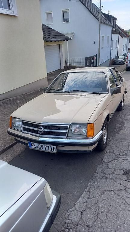 Gebraucht Opel Commodore 116 PS (85 kW) 1982 Limousine