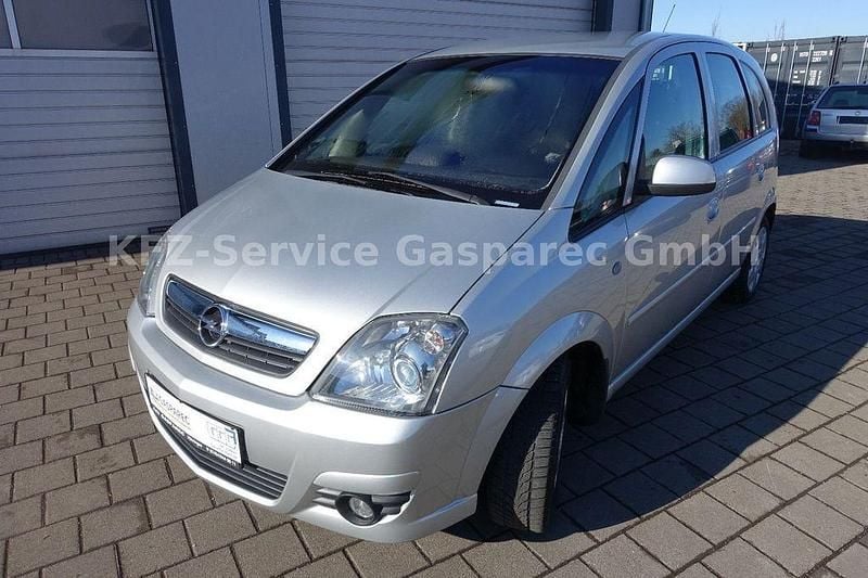 Silber Gebraucht 2008 Opel Meriva Innovation Van / Kleinbus | 1.900 € (Guter Preis) - Bild 1/4