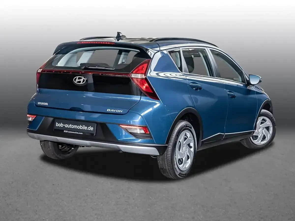 Neu Hyundai Bayon Select 101 PS (74 kW) 2025 Blau SUV