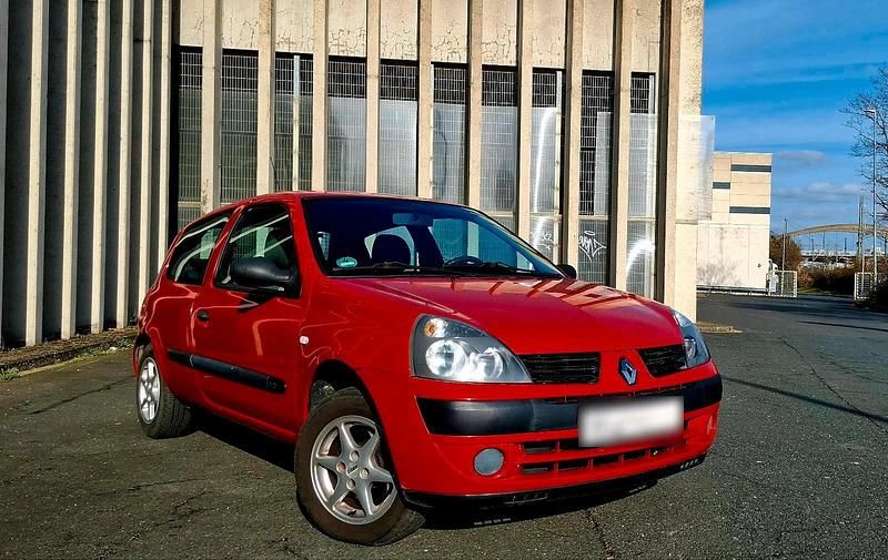 Gebraucht Renault Clio II 58 PS (42 kW) 2004 Rot Kleinwagen