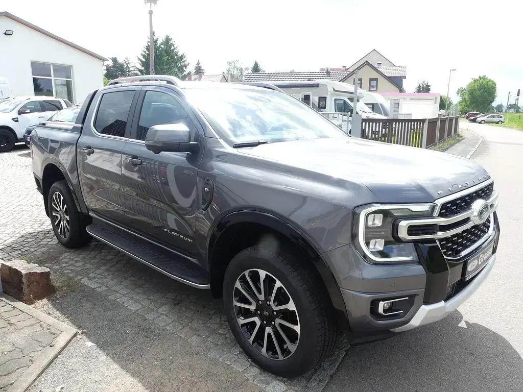 Gebraucht Ford Ranger Platinum 241 PS (177 kW) 2026 Grau Pickup