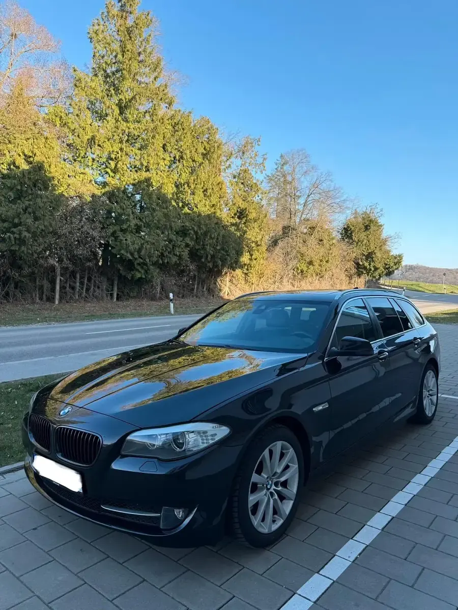 Gebraucht BMW 525 218 PS (160 kW) 2012 Schwarz Kombi