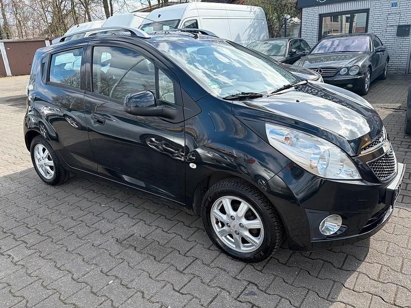 Gebraucht Chevrolet Spark 81 PS (59 kW) 2012 Schwarz Kleinwagen